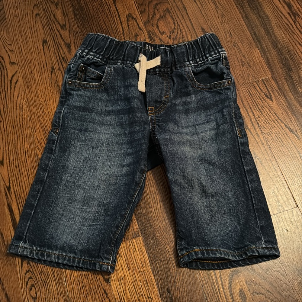 Boys Shorts - Picture 2 of 10